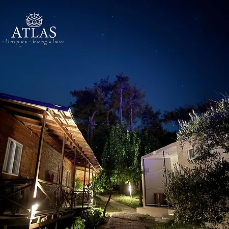 Atlas Bungalows *